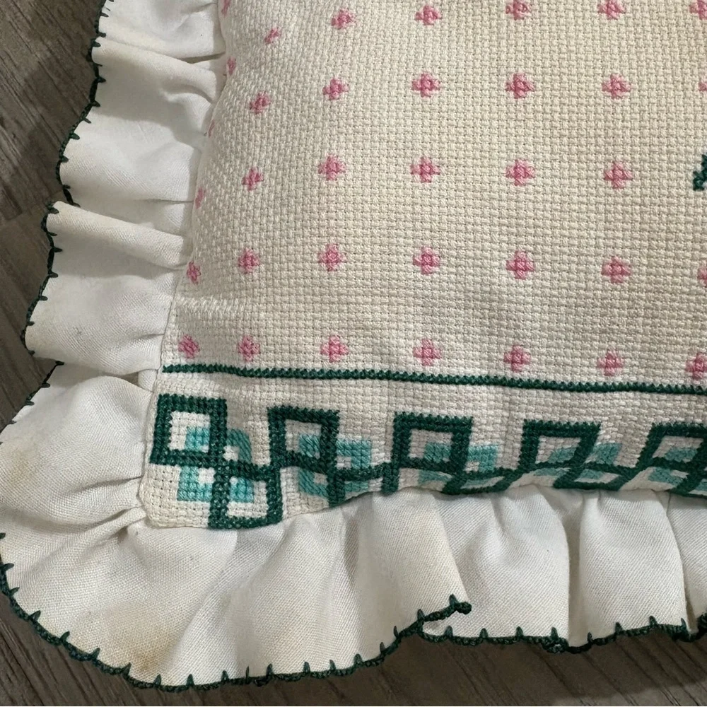 Vtg‎ Floral Cross-Stitch Needlepoint Tapestry Pillow Easter 15x16 Cottagecore